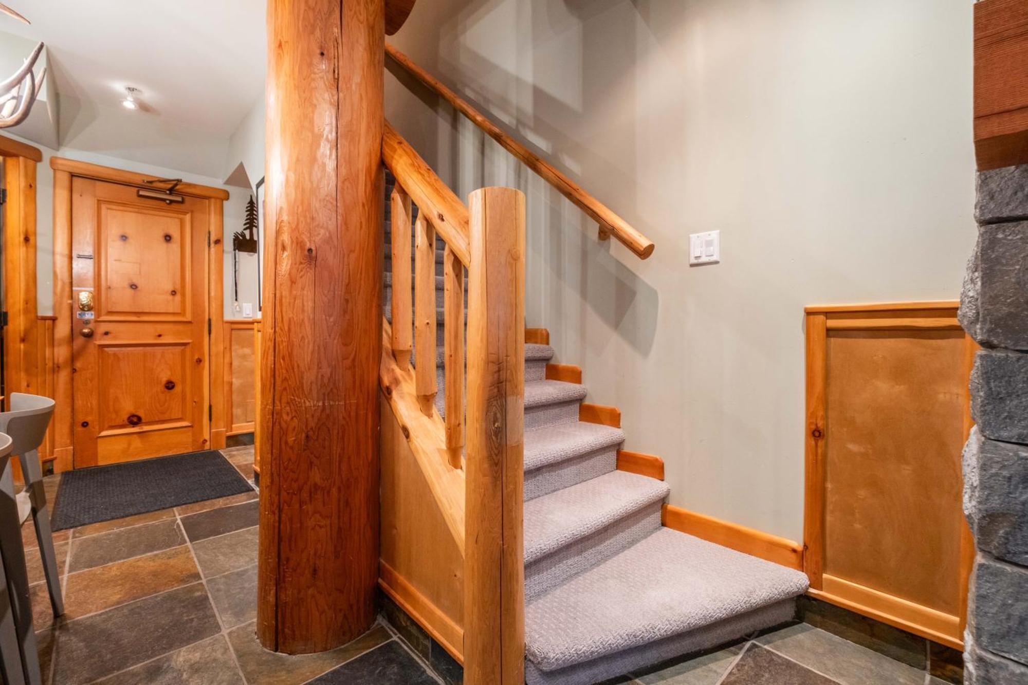 Rainbow By Outpost Whistler Villa Exterior foto
